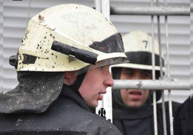 
Уничтожали взрывчатки и спасали кота: как прошли сутки у одесских спасателей
