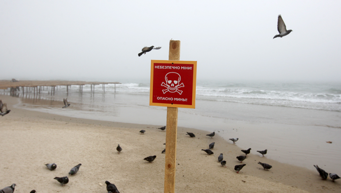 
Ходить по песку нельзя. Пляжи Одесской области опасны
