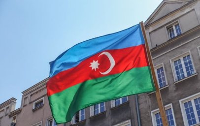 
Украинцы смогут оставаться в Азербайджане неограниченное время
