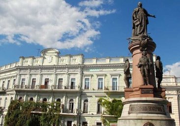 
Снос памятника Екатерине II&nbsp;в Одессе: что решили в мэрии
