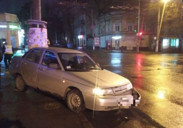 В центре Одессы произошло серьезное ДТП: пострадали два человека
