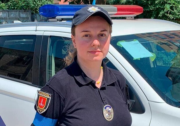 
Одесские патрульные отчитались за выходные: спасали самоубийц и ловили пьяных водителей
