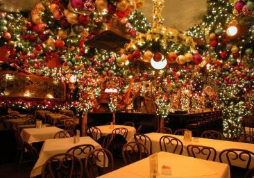 Бронируй столик: какие одесские рестораны приглашают к себе на католическое Рождество