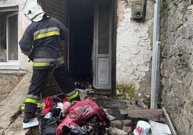 
Взрыв газовой колонки и пожары с пострадавшими: как прошли сутки у одесских спасателей
