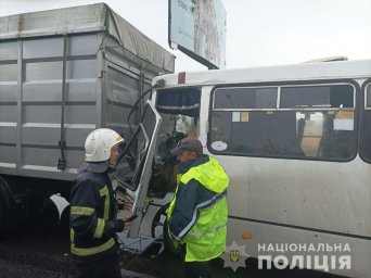 В Одессе полицейские устанавливают обстоятельства ДТП с участием маршрутного автобуса сообщением Черноморск – Одесса