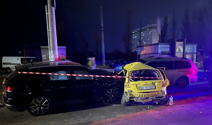Одесские полицейские расследуют обстоятельства ДТП с участием трех автомобилей