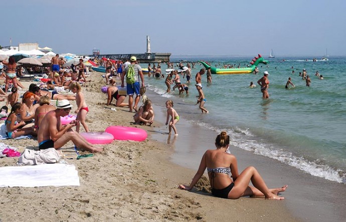 В Одессе официально открыли пляжи для купания: полный список