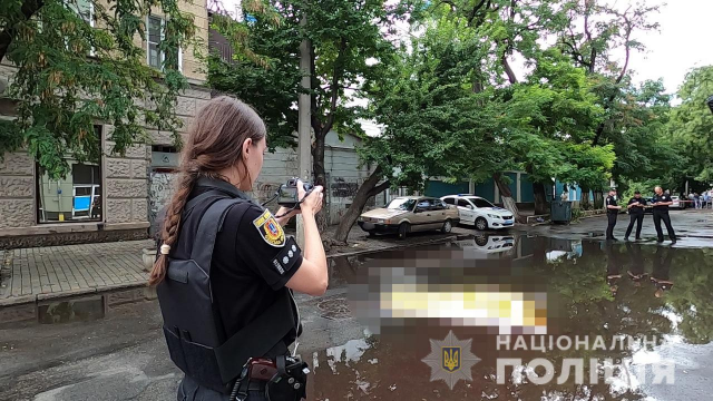 В Одесі поліцейські розслідують обставини смерті двох чоловіків