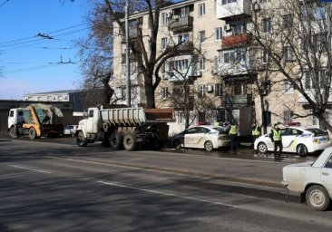Возле Ивановского моста установили новые знаки: нарушителей ждет штраф