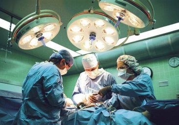 Самый опытный хирург в Украине: в Одесской области отметили 85-летнего медика