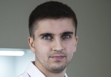Выполнил больше 5000 операций: молодого врача из Одессы удостоили престижной премии