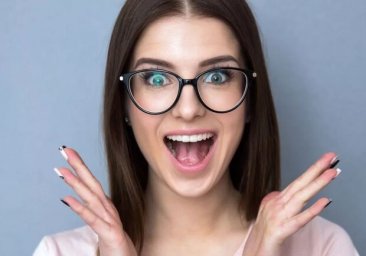 В Одессе рабочие нашли 120-летнюю бутылку коньяка: сколько такая стоит