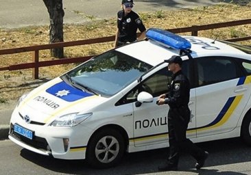 Требовали признать вину: в Одесской области полицейские избивали и пытали автомобилиста