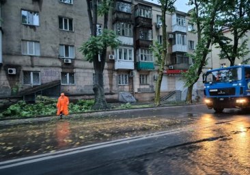 
В Одессе действует штормовое предупреждение
