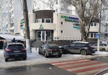 Я паркуюсь как: свежая фотоподборка наглых водителей в Одессе