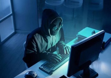 Не растерялся на карантине: в Одессе мужчина создал нелегальный онлайн-кинотеатр