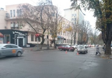 На Жуковского столкнулись два автомобиля: есть пострадавшие