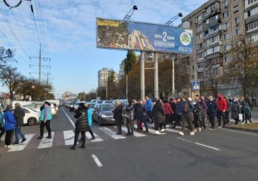 Протест против карантина: на Глушко перекрыли дорогу