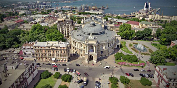 В Одессе проведут конкурс на лучший проект благоустройства Театральной площади. Условия