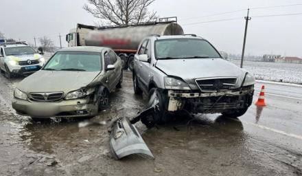 На трасі Одеса &ndash; Южне біля Усатового ускладнений рух через ДТП