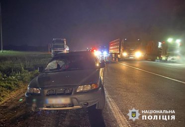 Полицейские расследуют обстоятельства смертельного ДТП в Одесском районе и устанавливают личность погибшего