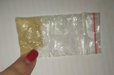 В Одессе полицейские задержали 22-летнюю жительницу Николаевской области за торговлю психотропами