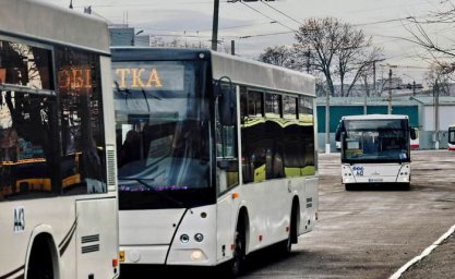 В Одессе продолжают курсировать бесплатные социальные автобусы: перечень маршрутов