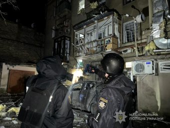 Ночная атака дронов на Одессу: повреждены дома, больница и детский сад, есть пострадавшие