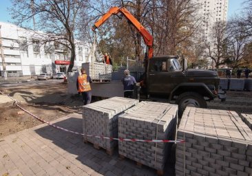 Преображение Молдаванки: как проходит ремонт Алексеевского сквера в Одессе