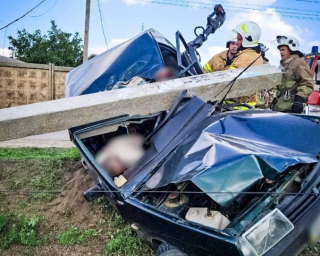 В Одесской области спасатели деблокировали пострадавших после ДТП (ФОТО)