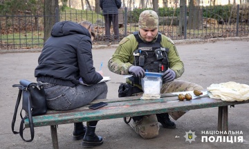 Торговали боеприпасами: в Одессе полицейские задержали организатора преступной группировки и его под