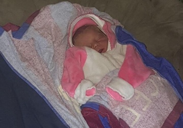 Одеські поліцейські опікуються долею народженого в катакомбах немовляти
